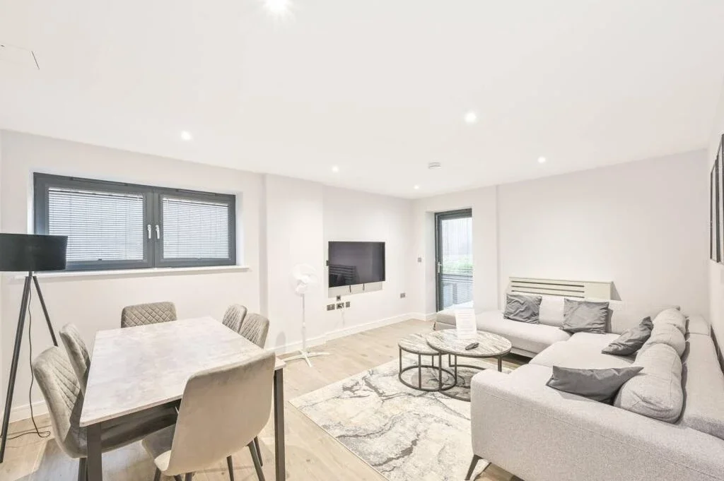 Flat The Hyde in Greater London