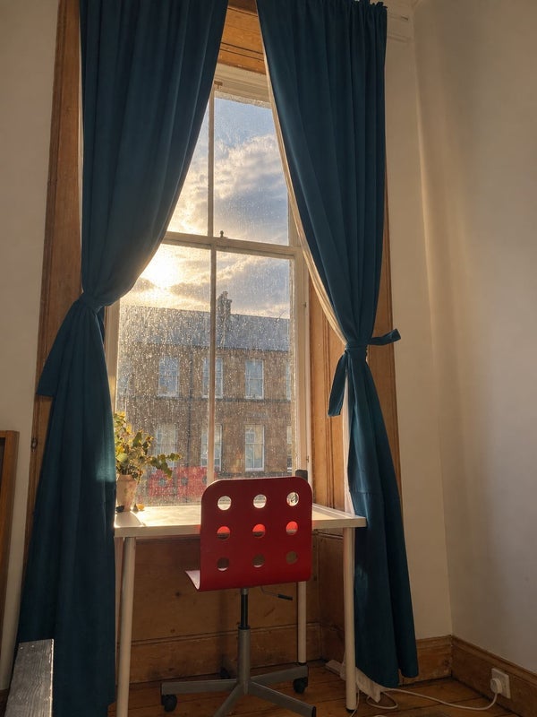 Room Nithsdale Road in Glasgow