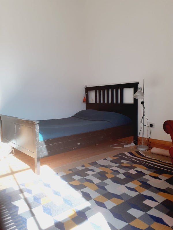 Room Nithsdale Road in Glasgow