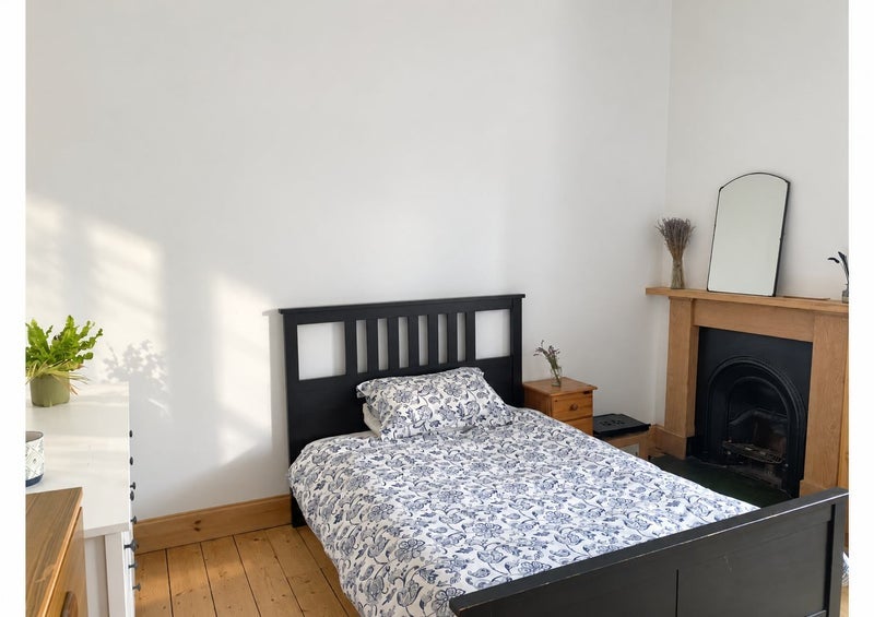 Room Nithsdale Road in Glasgow