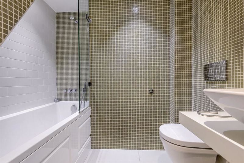 Flat Clanricarde Gardens in Greater London