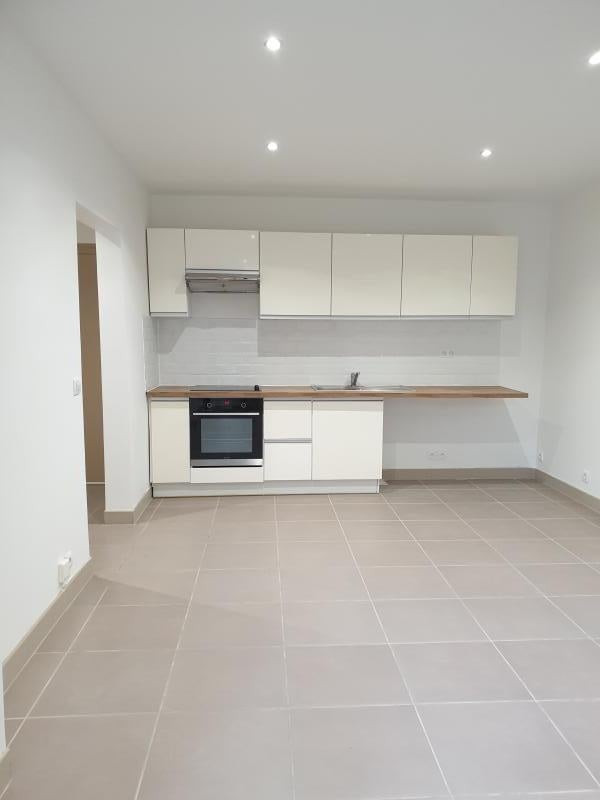Flat Rue de Mora in Enghien-les-Bains