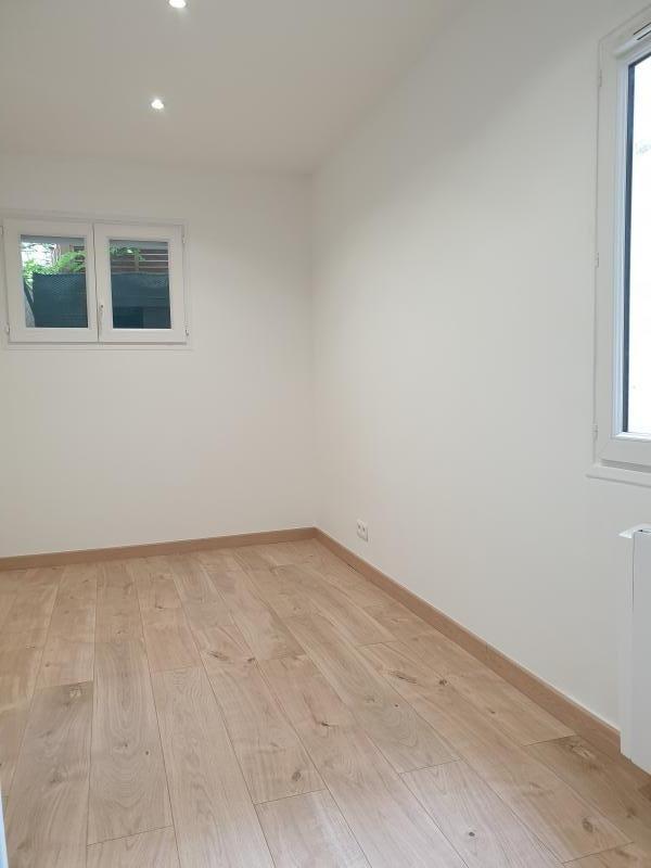 Flat Rue de Mora in Enghien-les-Bains