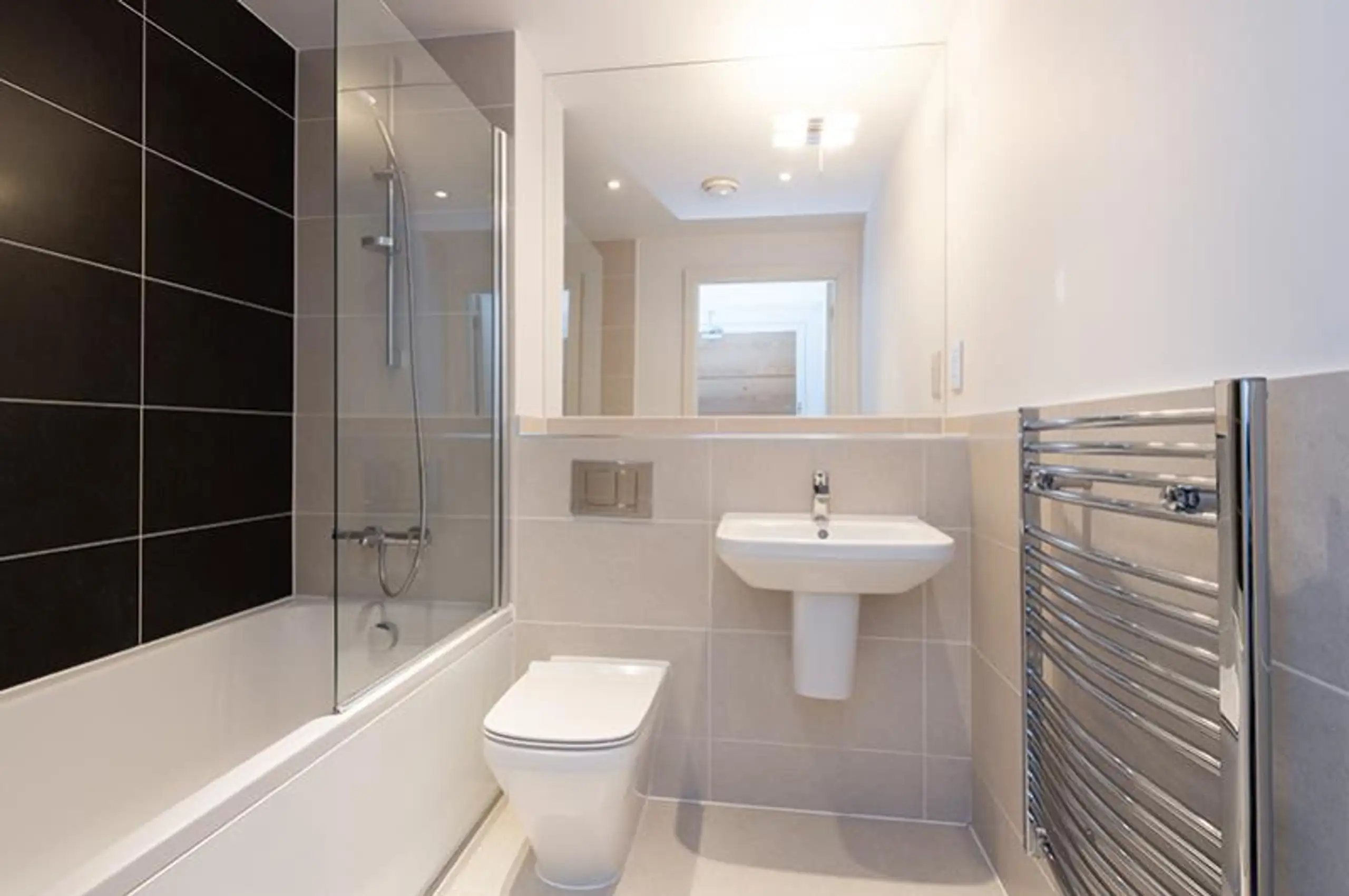 Flat Wenman Road in South Oxfordshire