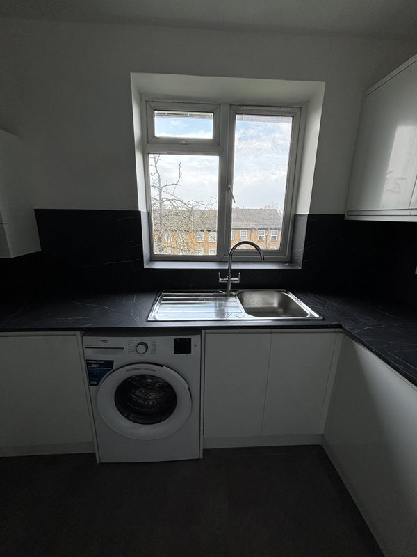 Room Kirkdale in Greater London