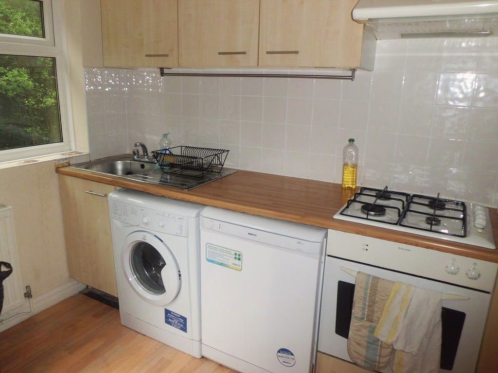 Room Quinton Road in Birmingham