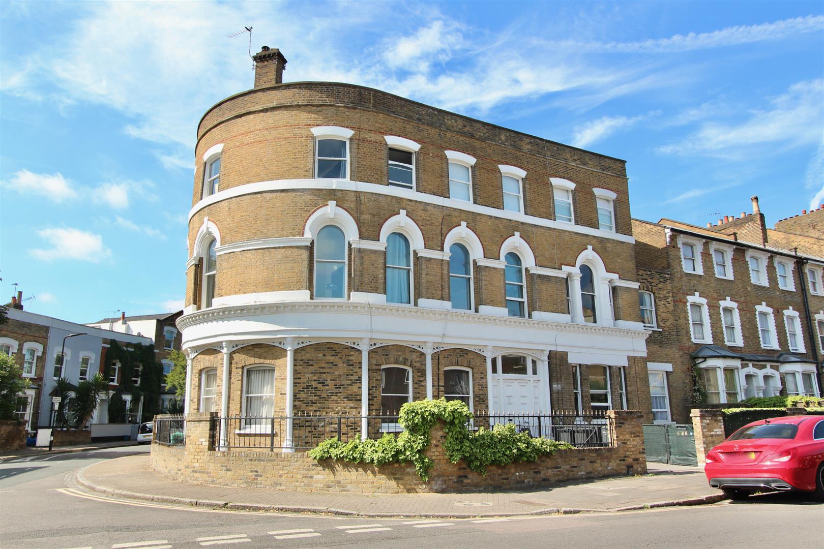 House Amhurst Road in Greater London