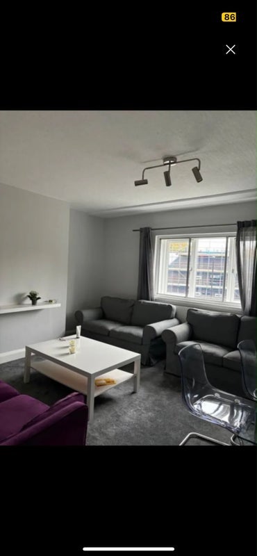 Room New North Road in Greater London