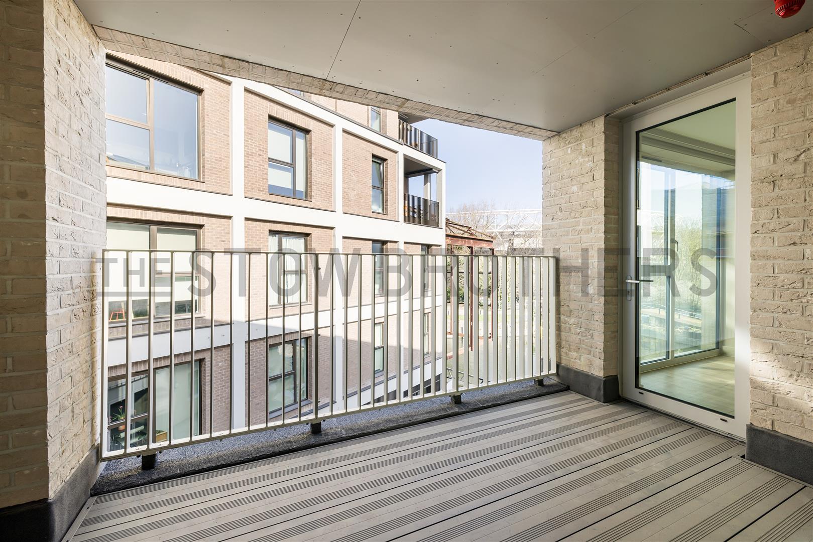 Flat Dace Road in Greater London
