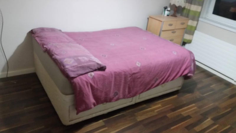 Room Wild Goose Drive in Greater London