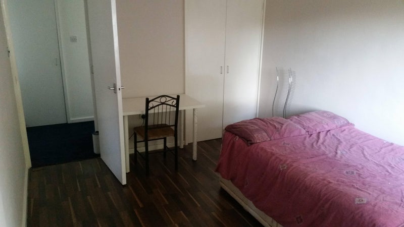 Room Wild Goose Drive in Greater London