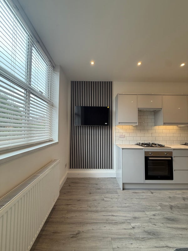 Room Wendover road in Trafford
