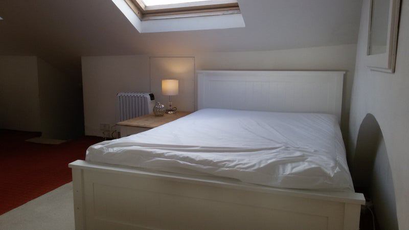 Room Merton Road in Greater London