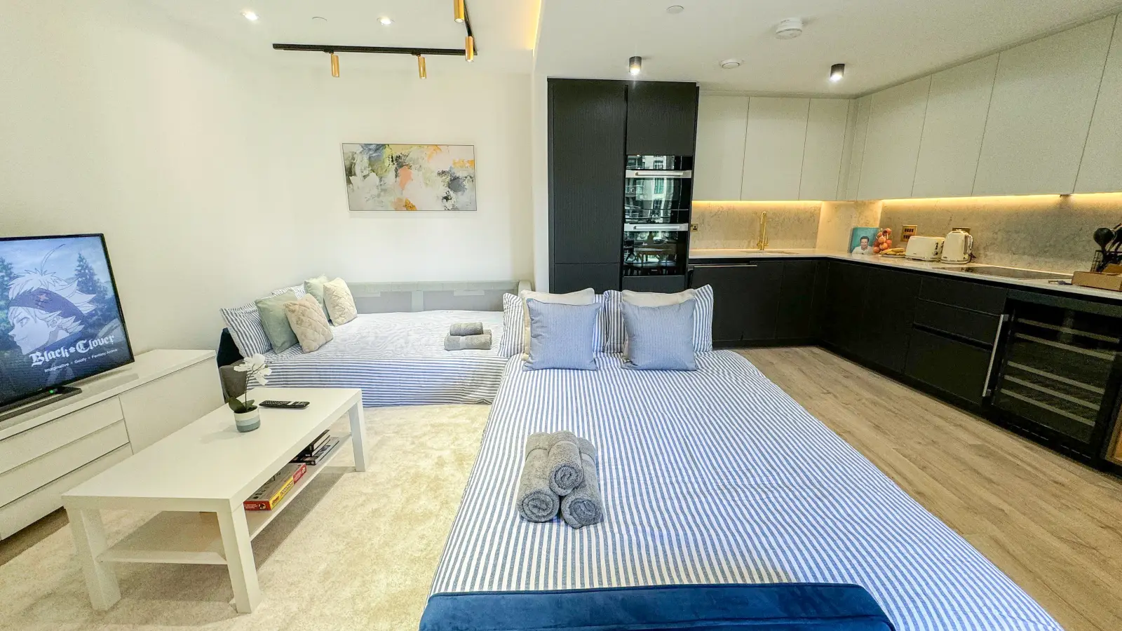Flat Dingley Road in Greater London