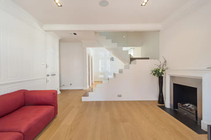 Flat Lennox Gardens in London