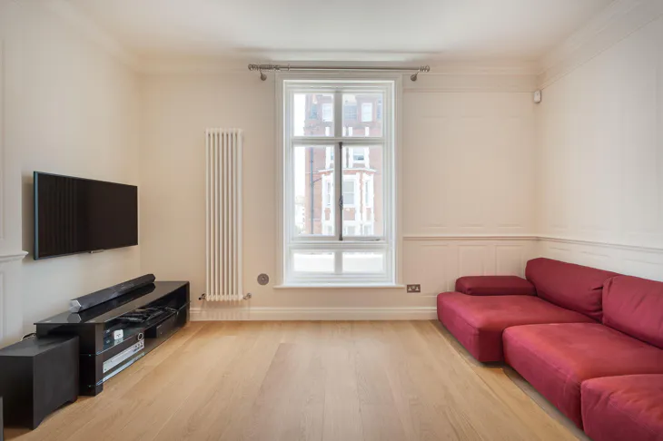 Flat Lennox Gardens in London