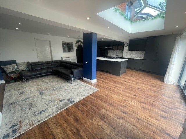 House Vetchfield Close in Derby