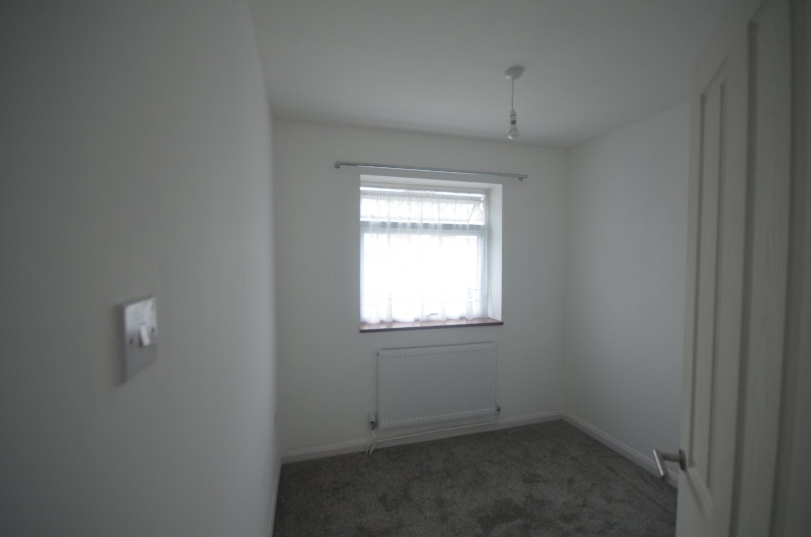 House Couchmore Avenue in Greater London