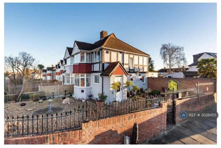 House East Rochester Way in Greater London