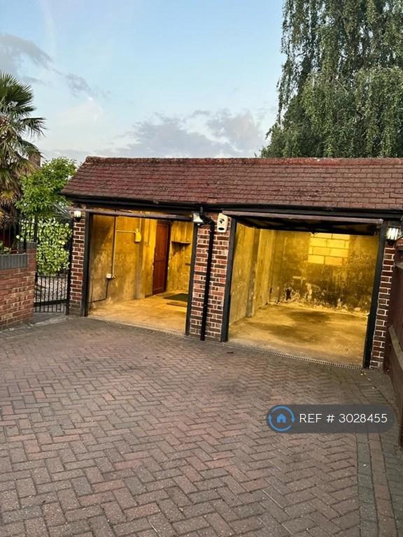 House East Rochester Way in Greater London