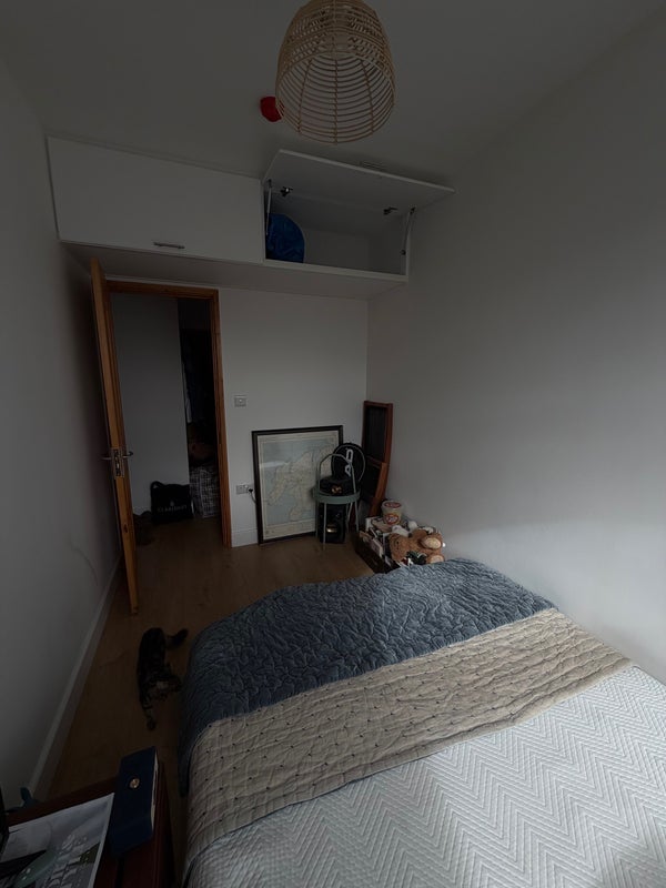 Room Essex Road in Greater London
