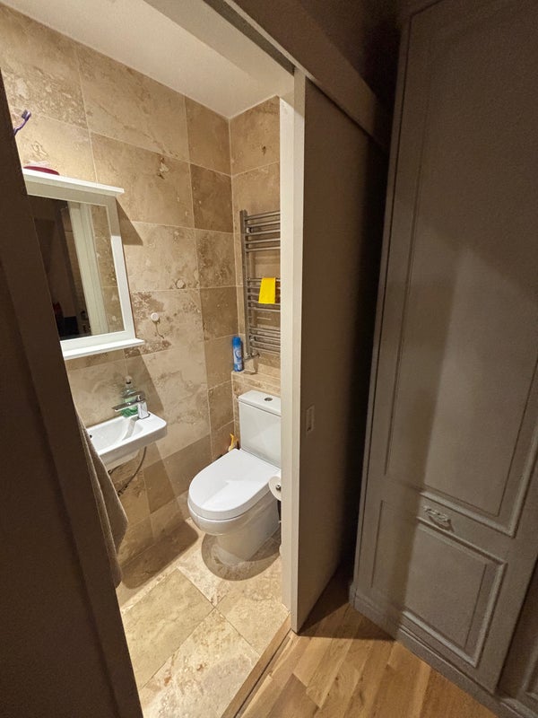 Room Wolftencroft Close in Greater London