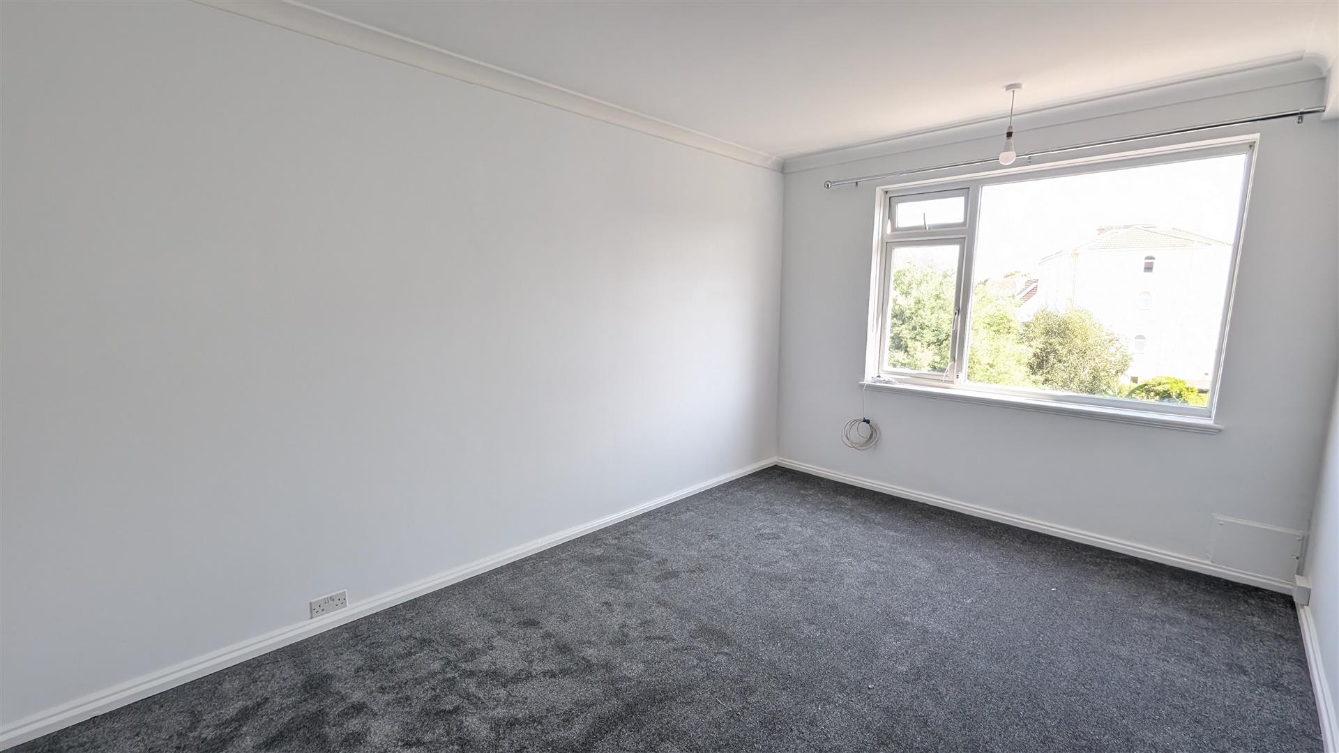 Flat Clarendon Road in Portsmouth