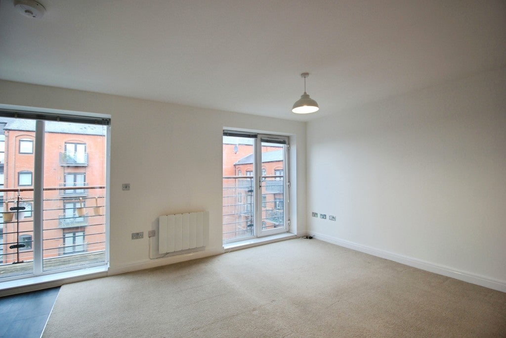 Flat Handbridge Square in Chester