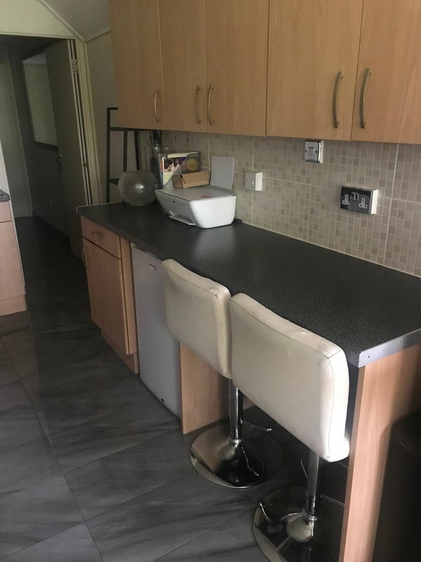 Room Allcroft Road in Greater London
