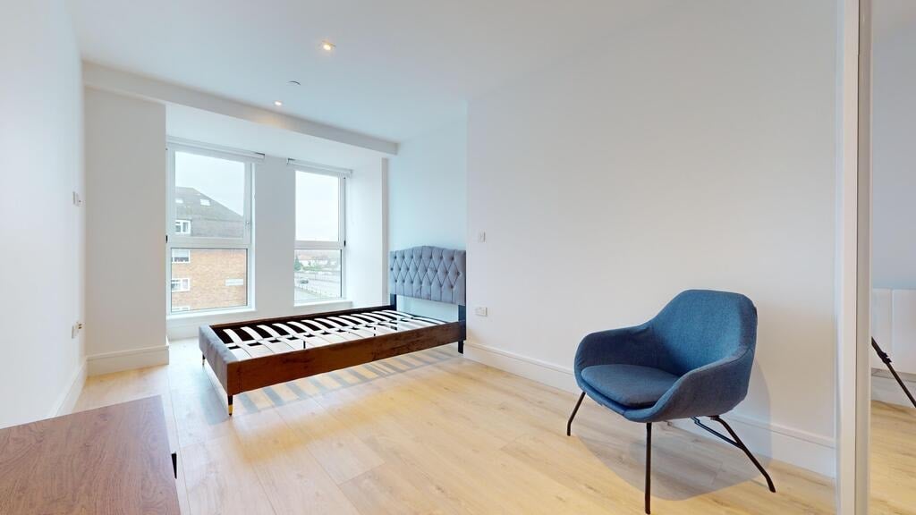 Flat Beverley Way in Greater London