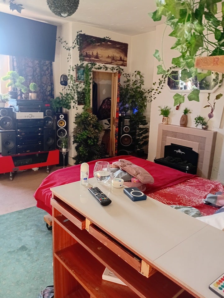 Room Carysfort Road in Greater London