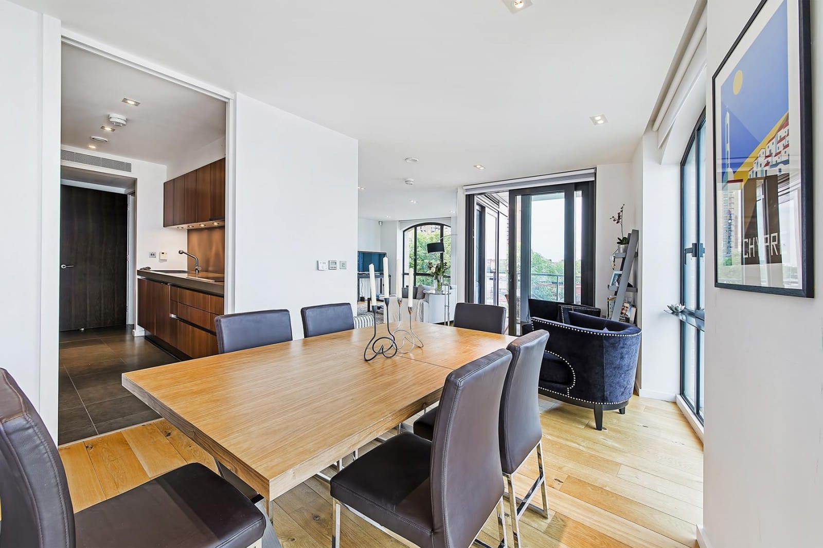 Flat Lots Road in Greater London