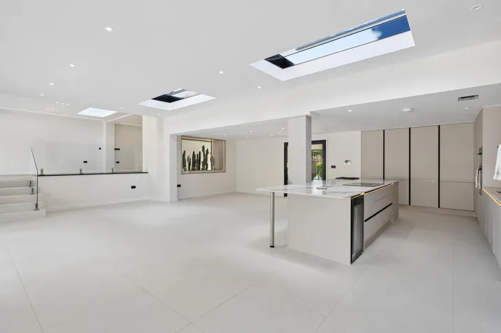 House Woodpecker Close in Elmbridge