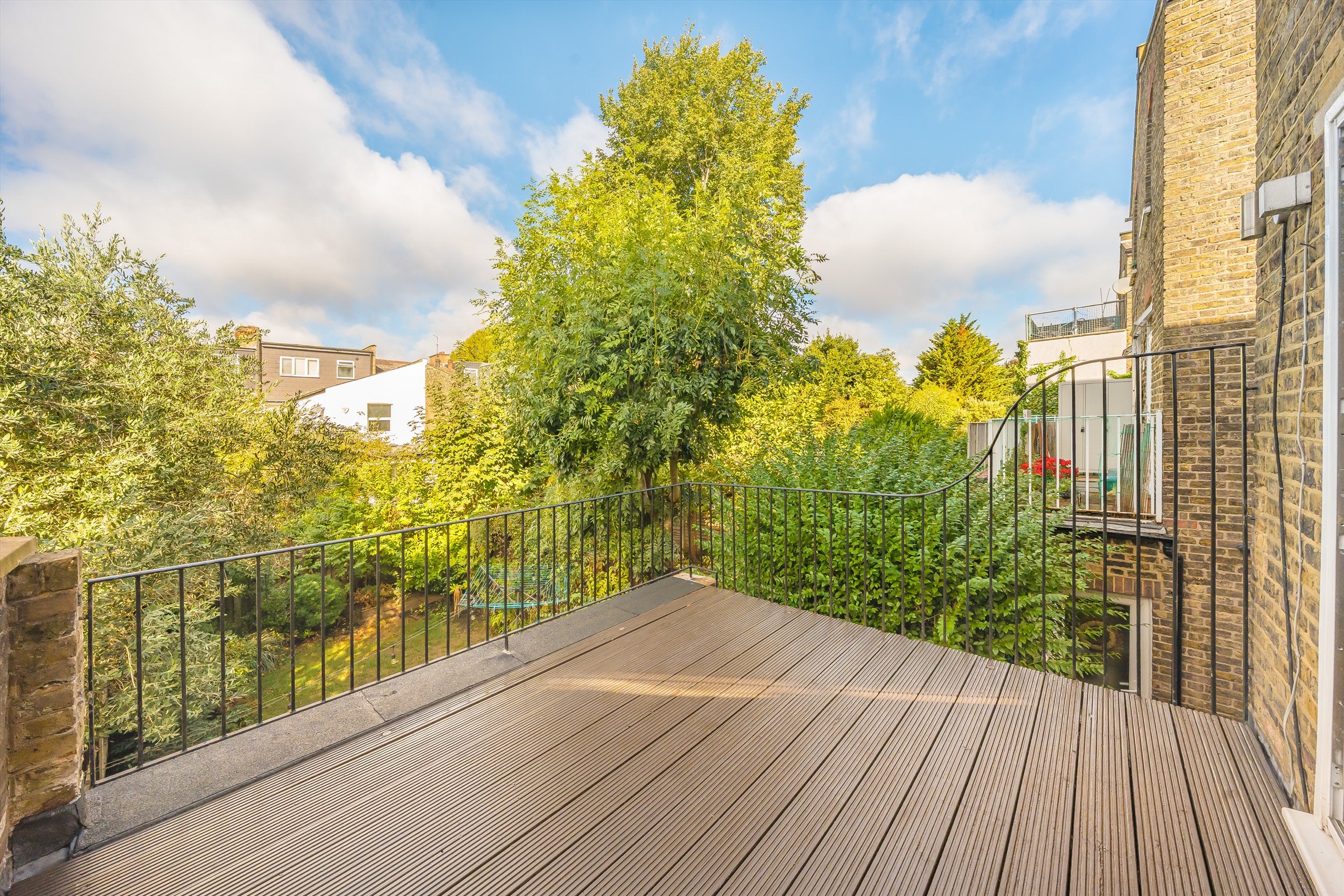 Flat Maldon Road in Greater London