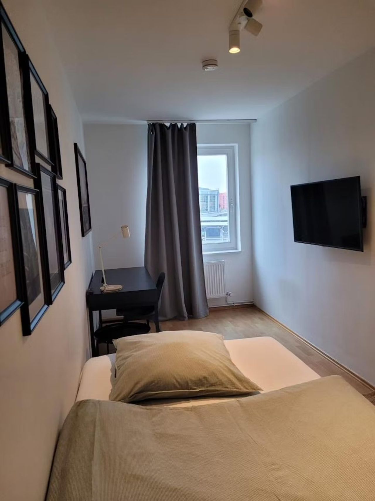 Zimmer Sonntagstraße in Berlin