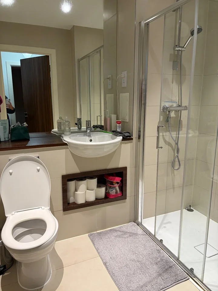 Room Rutherford Way in Greater London