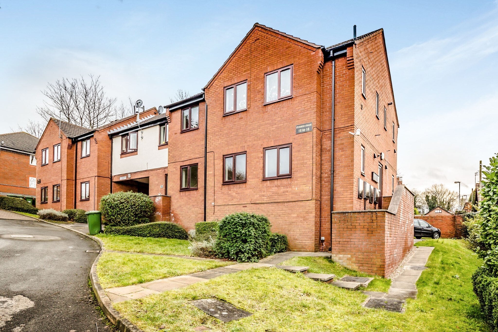 Flat St Johns Chase in Wakefield