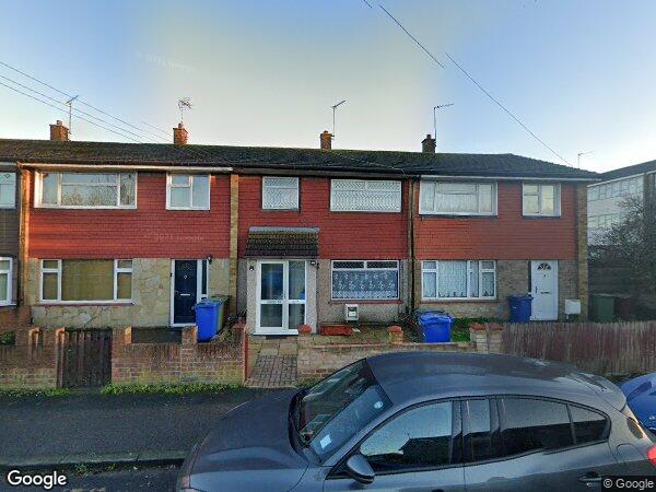 Flat Russell Road in Tilbury