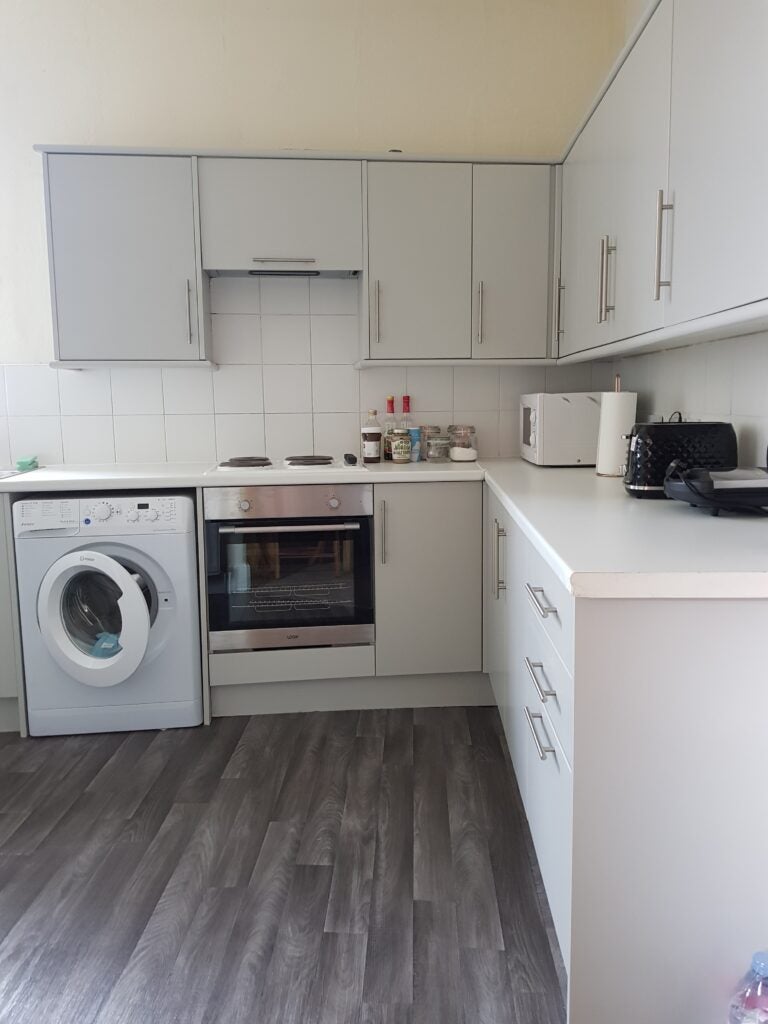Flat Kelvin Grove in Newcastle upon Tyne