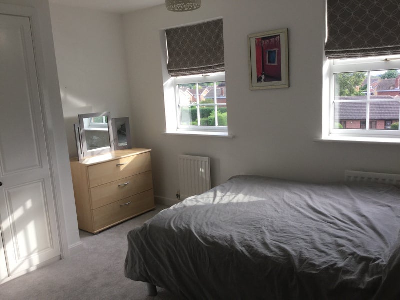 Room Hunt Close in Rushcliffe