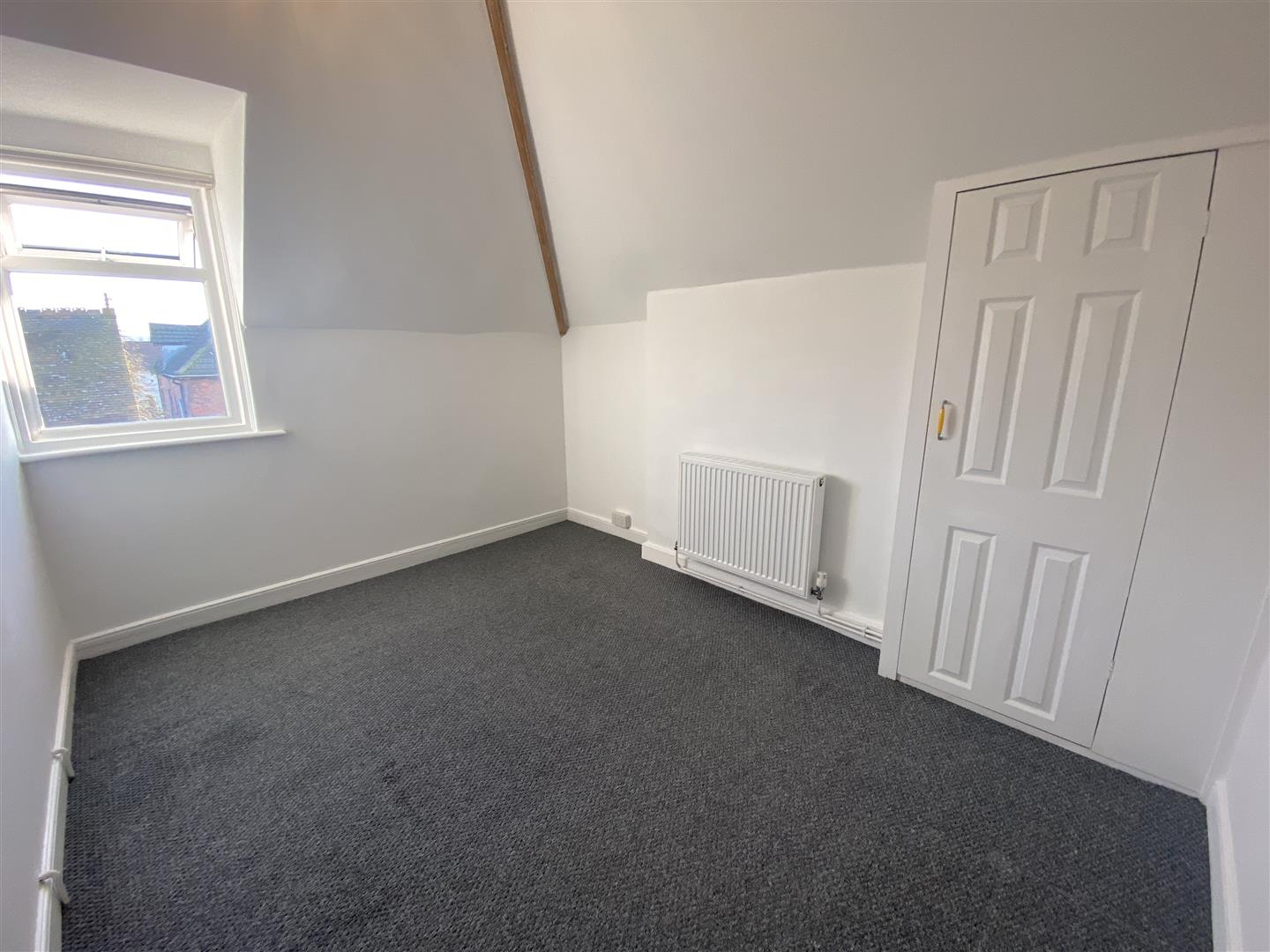 Flat Ashdown Road in Rother