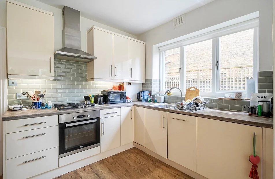 Flat Portnall Road in City of Westminster