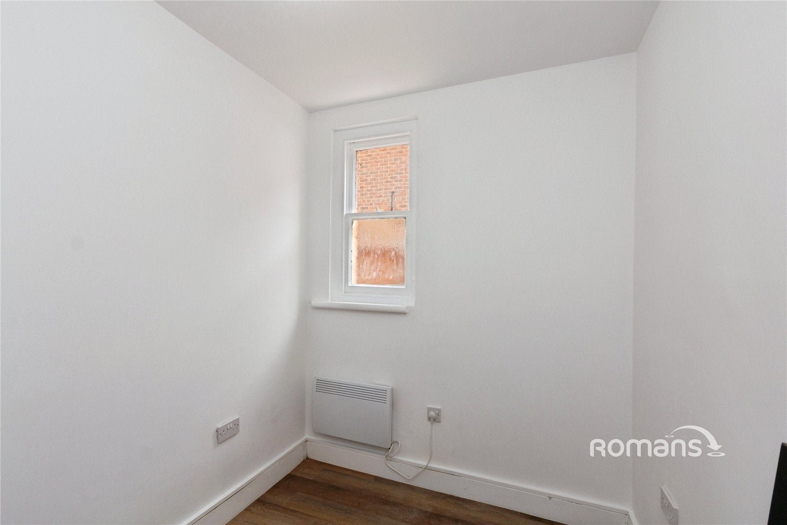 Room Ash Road in Rushmoor