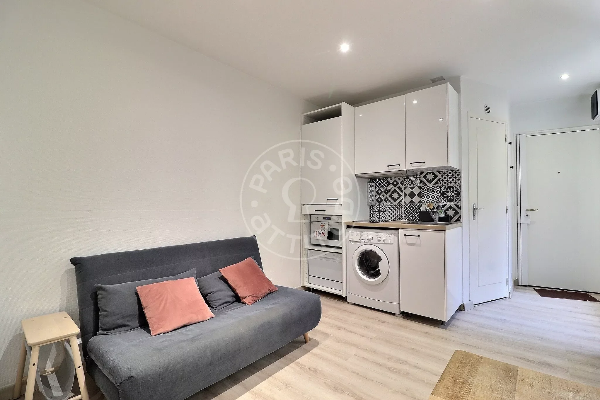 Appartement Rue Myrha à Paris