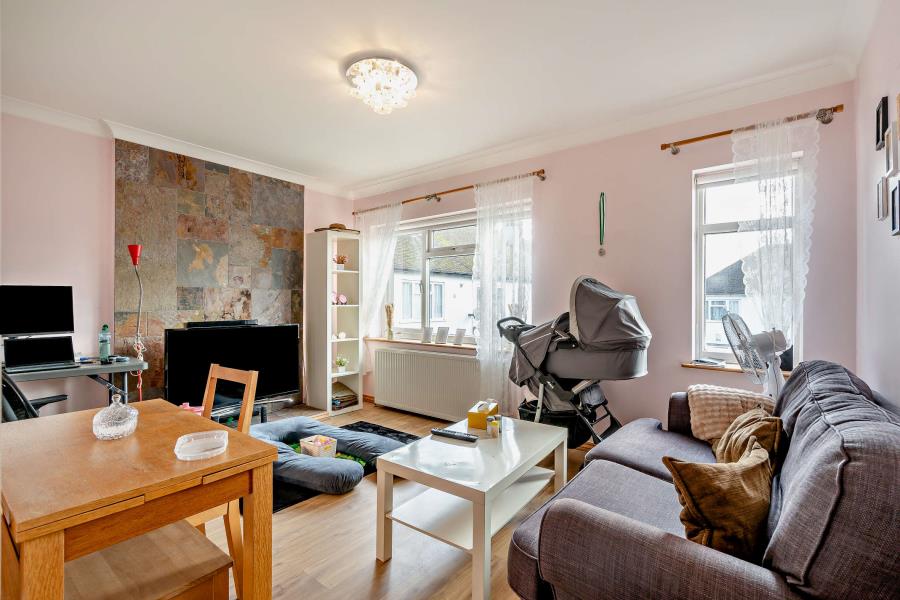 Flat Audley Court in Greater London