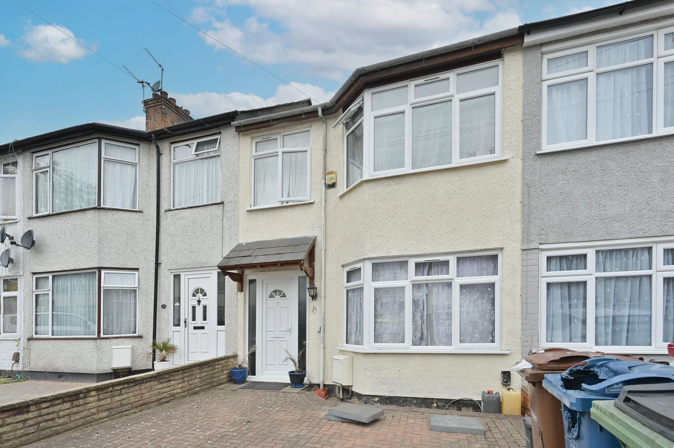 House Crofts Road in Greater London