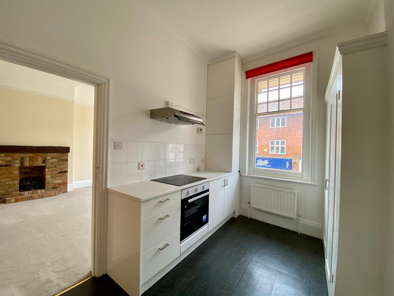 Flat Packhorse Road in Chalfont St Peter