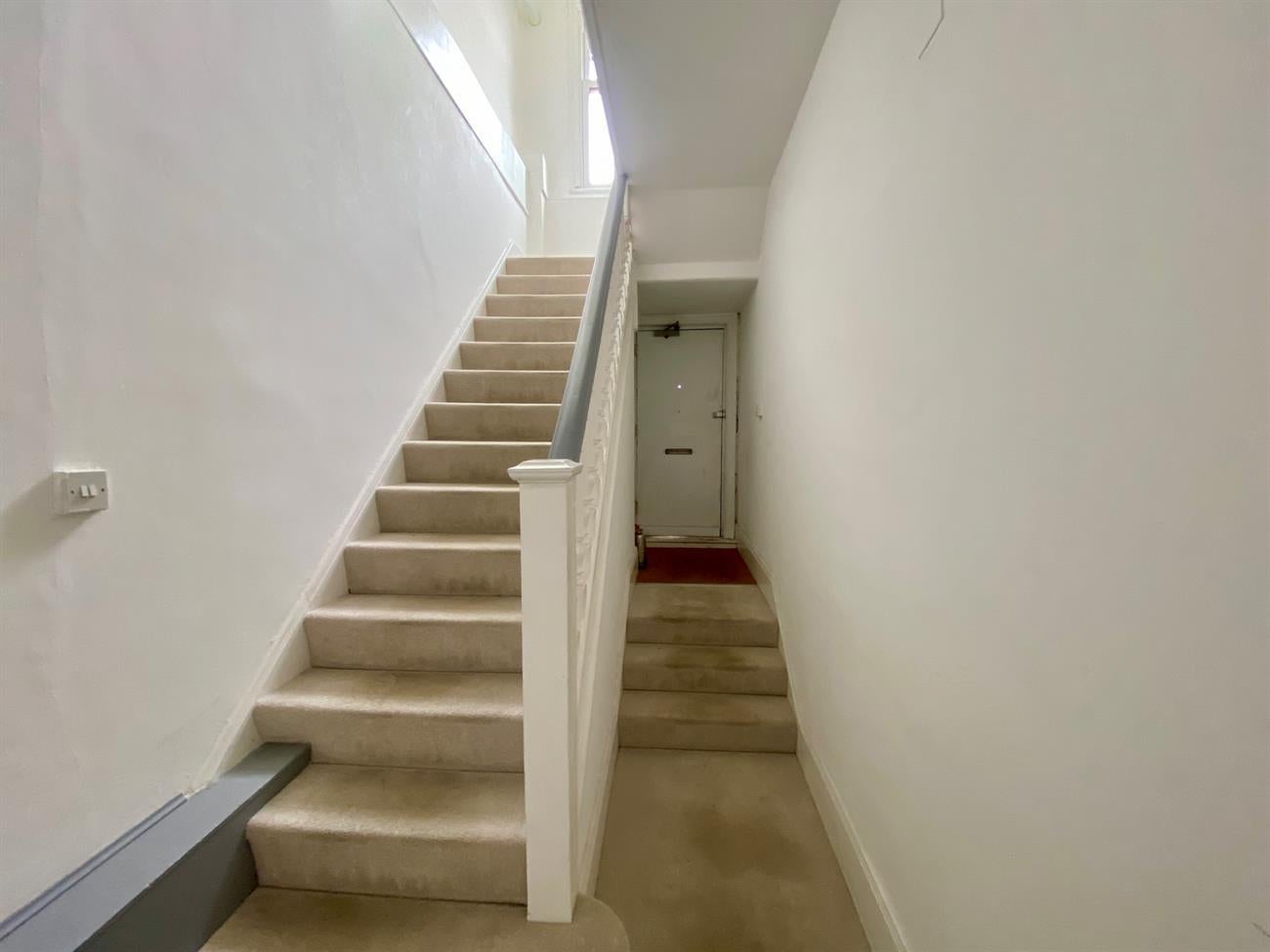 Flat Packhorse Road in Chalfont St Peter