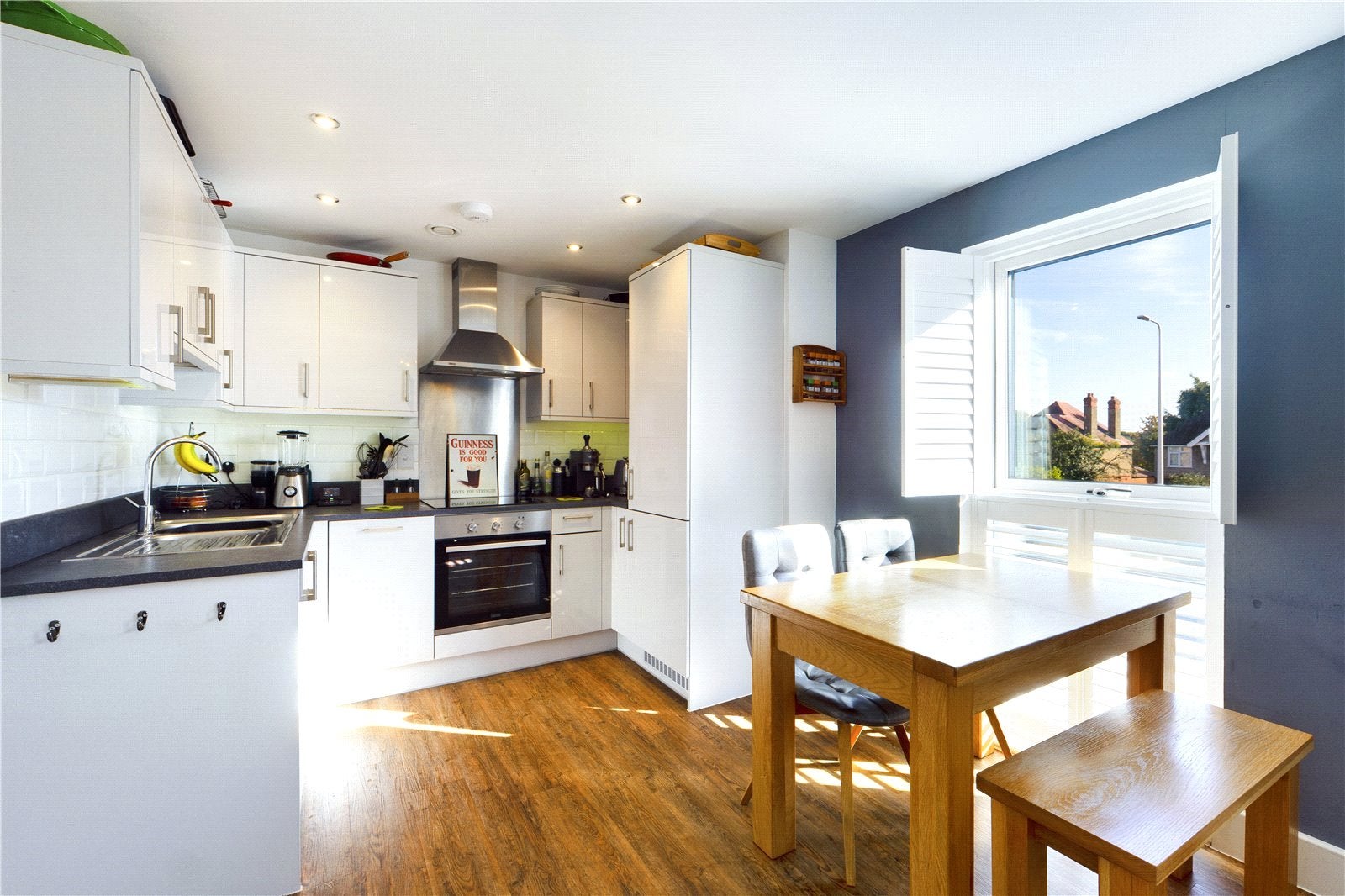 Flat Francis Close in Thatcham