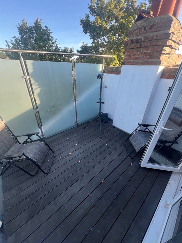 Room Bickley Street in Greater London